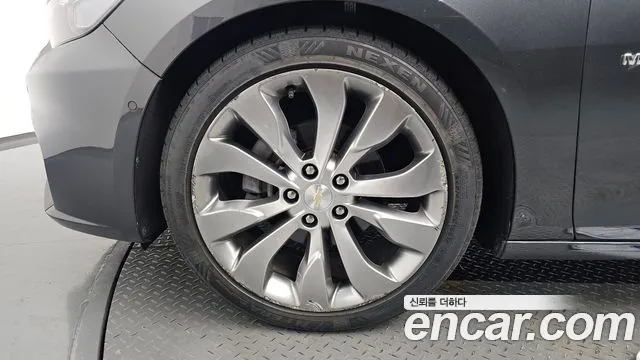 ChevroletGMDaewoo Malibu 2017 thumb 5
