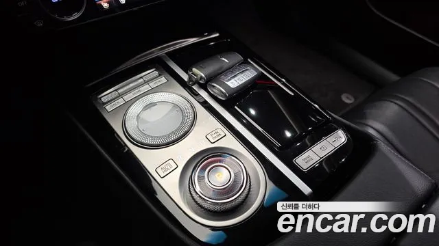 Genesis G80 2022 thumb 9