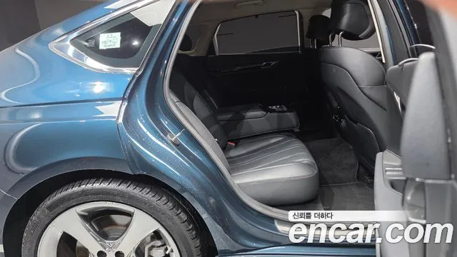 Genesis G80 2022 thumb 12