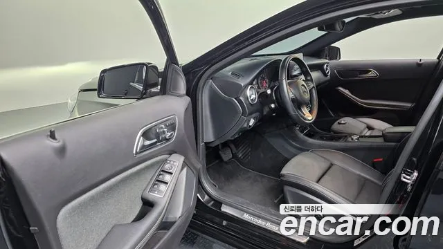 Mercedes-Benz A-Класс 2018 thumb 9