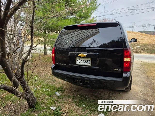 Chevrolet Surburban 2008 thumb 5