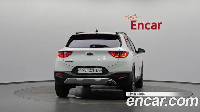 Kia Stonic 2018 thumb 3