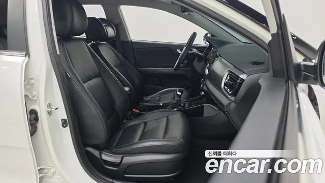 Kia Stonic 2018 thumb 11