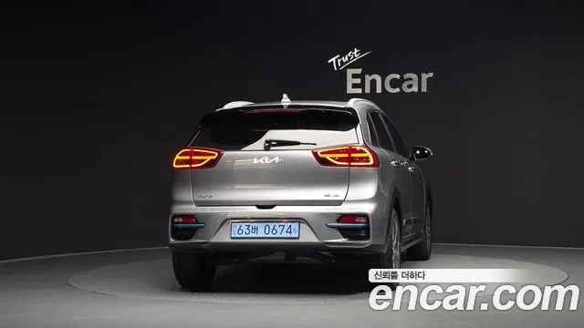Kia Niro 2021 thumb 3