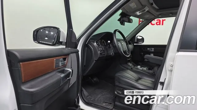 Land Rover Discovery 2016 thumb 10