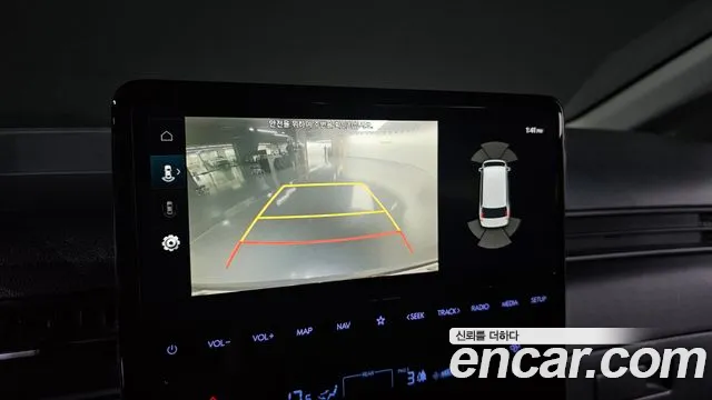 Hyundai Staria 2024 thumb 12