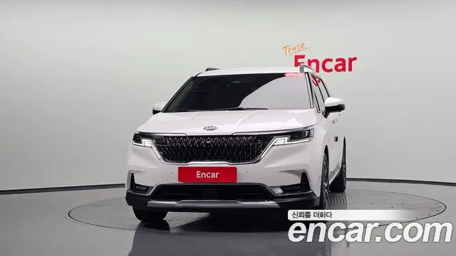 Kia Carnival 2021 thumb 2