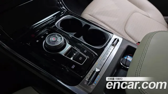 Kia Carnival 2021 thumb 8
