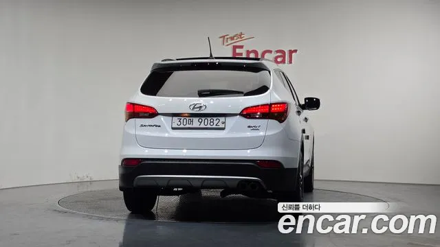 Hyundai Santa Fe 2013 thumb 4