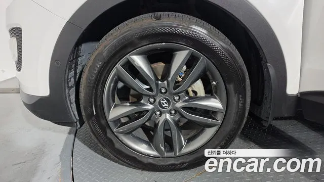 Hyundai Santa Fe 2013 thumb 5