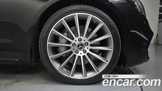 Mercedes-Benz S-Класс 2017 thumb 4