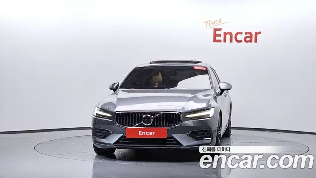 Volvo S60 2019 thumb 2