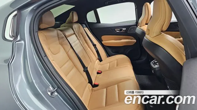 Volvo S60 2019 thumb 10