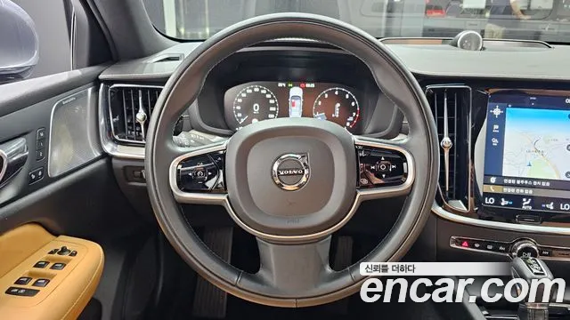 Volvo S60 2019 thumb 12