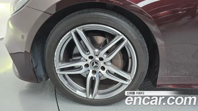 Mercedes-Benz E-Класс 2020 thumb 5