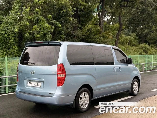 Hyundai Starex 2010 thumb 6