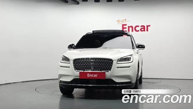 Lincoln Corsair 2021 thumb 3