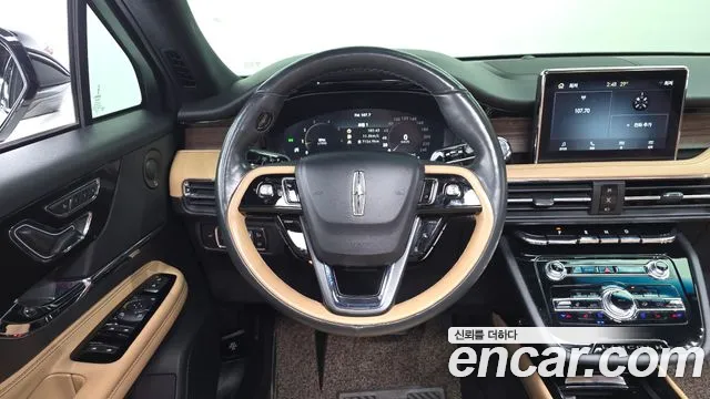 Lincoln Corsair 2021 thumb 12