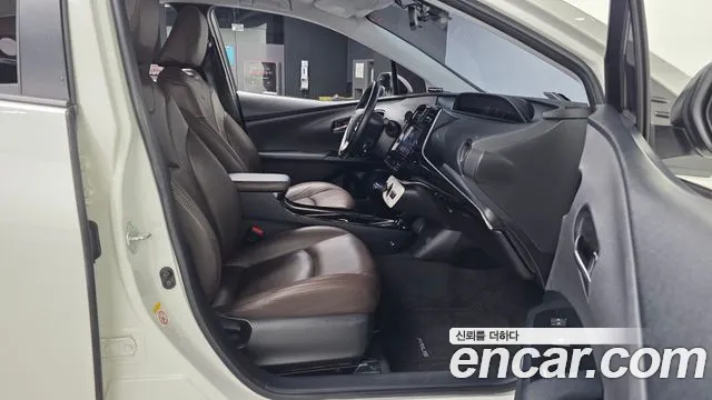 Toyota Prius 2016 thumb 11