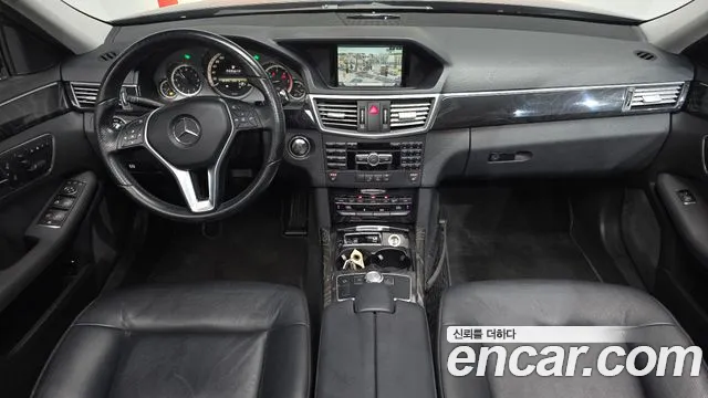 Mercedes-Benz E-Класс 2013 thumb 6