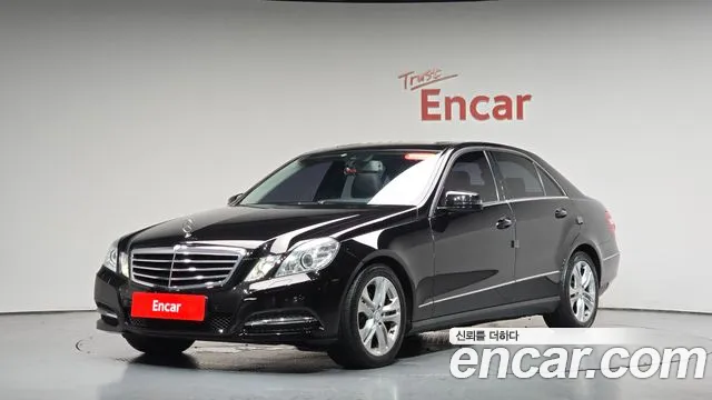 Mercedes-Benz E-Класс 2013 thumb 12