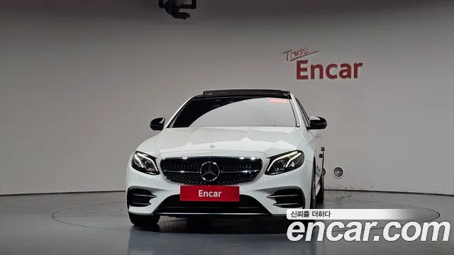 Mercedes-Benz E-Класс 2019 thumb 2