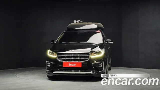Kia Carnival 2019 thumb 3