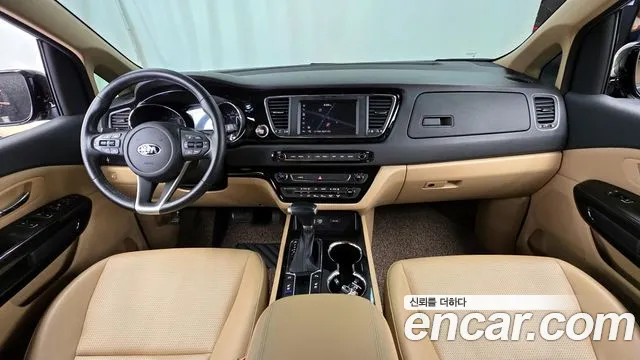 Kia Carnival 2019 thumb 7