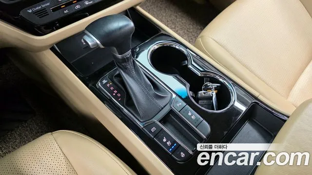 Kia Carnival 2019 thumb 9