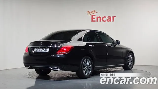 Mercedes-Benz C-Класс 2017 thumb 2