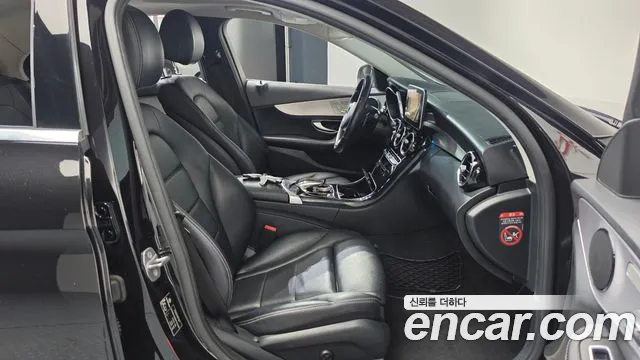 Mercedes-Benz C-Класс 2017 thumb 11