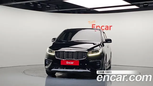 Kia Carnival 2019 thumb 3