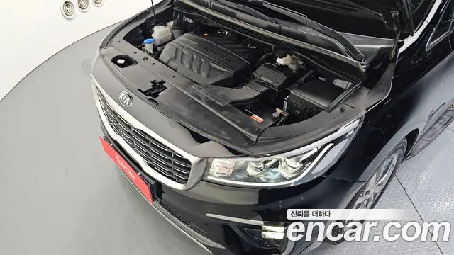 Kia Carnival 2019 thumb 6