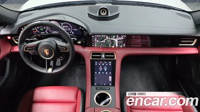 Porsche Taycan 2024 thumb 7