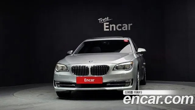 BMW 7-Series 2013 thumb 3