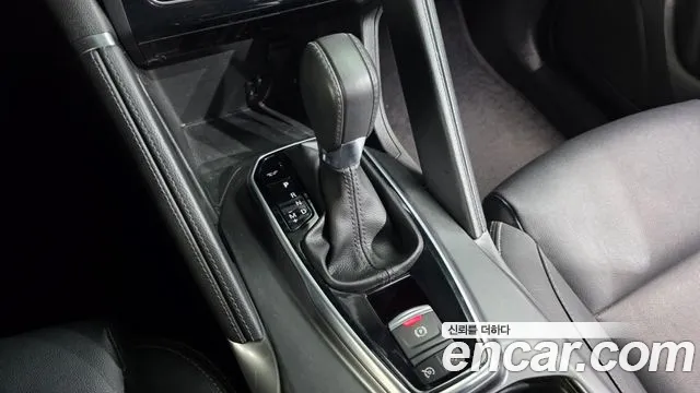 Renault-KoreaSamsung Koleos 2019 thumb 9