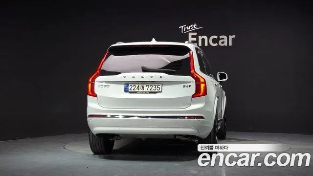 Volvo XC90 2023 thumb 4