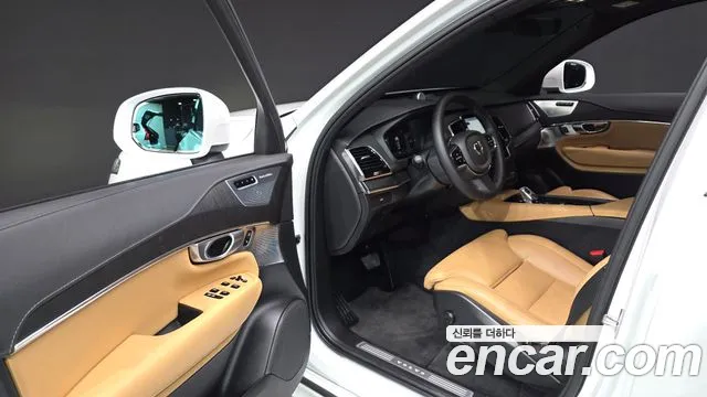 Volvo XC90 2023 thumb 10