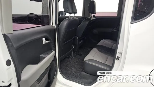 Kia Ray 2018 thumb 11