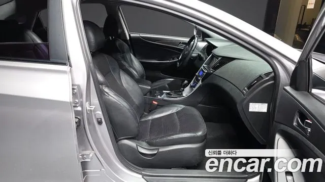 Hyundai Sonata 2011 thumb 11