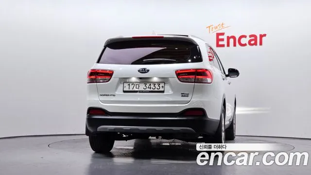 Kia Sorento 2017 thumb 4