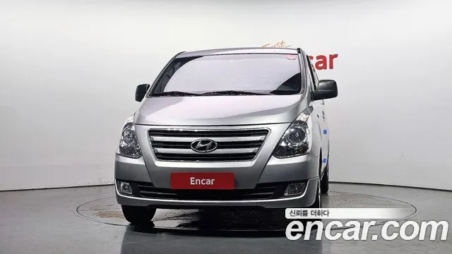Hyundai Starex 2017 thumb 3