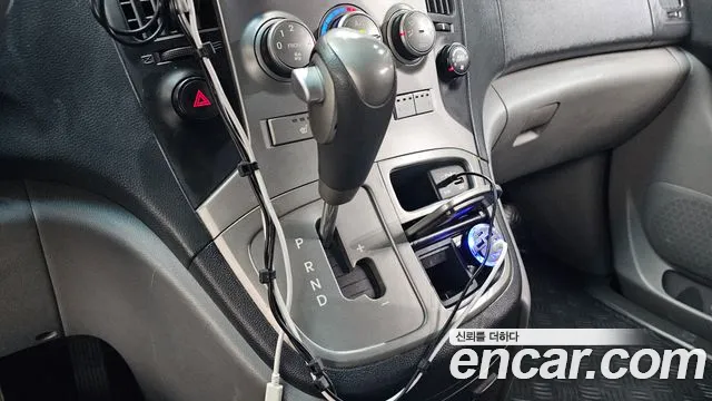 Hyundai Starex 2015 thumb 9