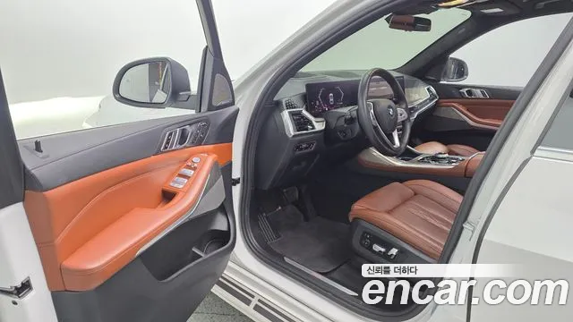 BMW X7 2023 thumb 10