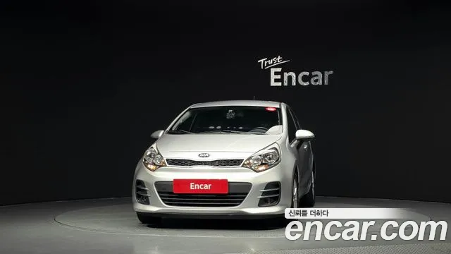 Kia Pride 2017 thumb 3