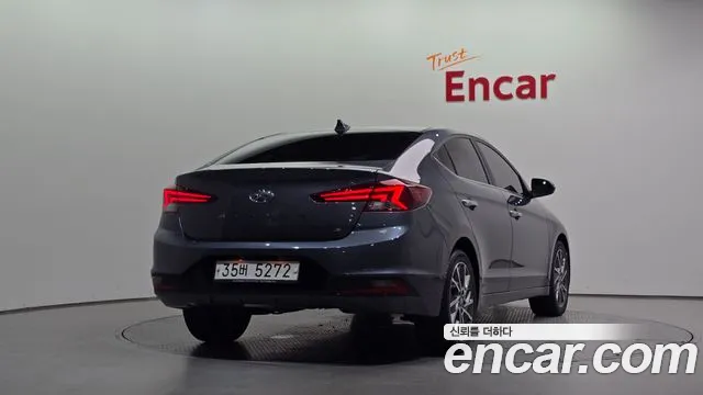 Hyundai Avante 2018 thumb 2