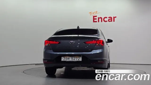 Hyundai Avante 2018 thumb 4