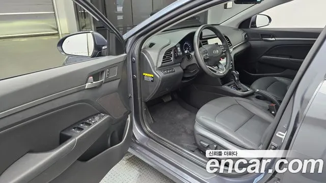 Hyundai Avante 2018 thumb 10