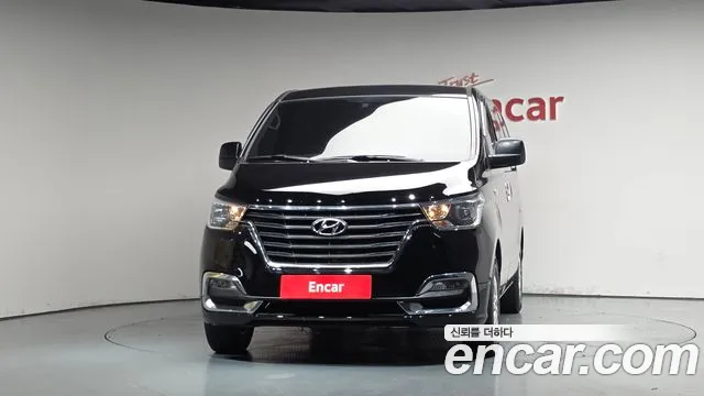 Hyundai Starex 2020 thumb 2