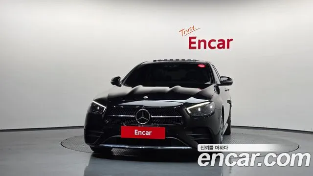 Mercedes-Benz E-Класс 2021 thumb 3